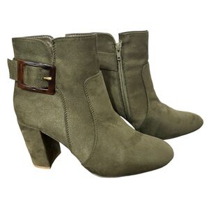 C Comfort Oregano Color Vegan Suede Boots Size 9M.  NWOT